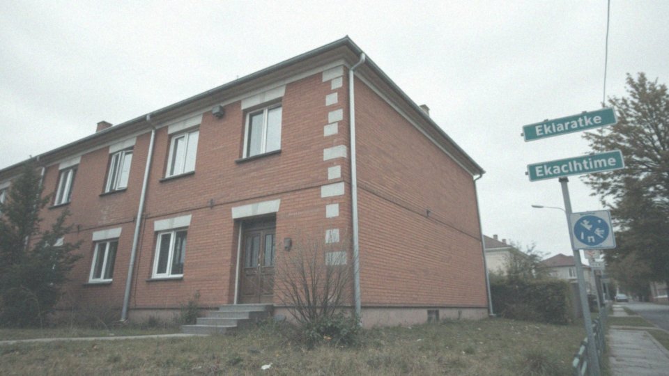 Co zrobić w przypadku zadłużenia mieszkania?